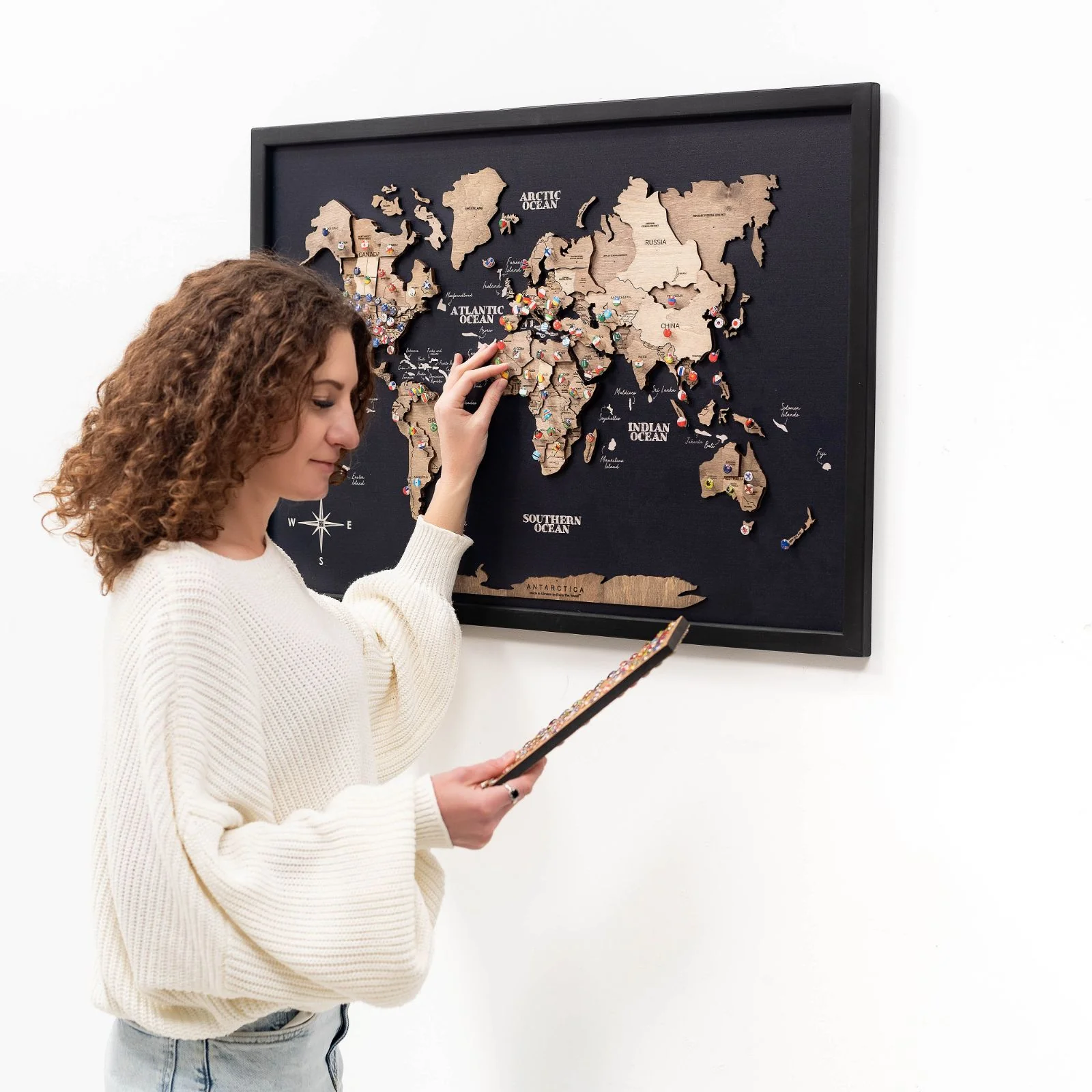 3D Wooden Panel World Map Terra - Image 4