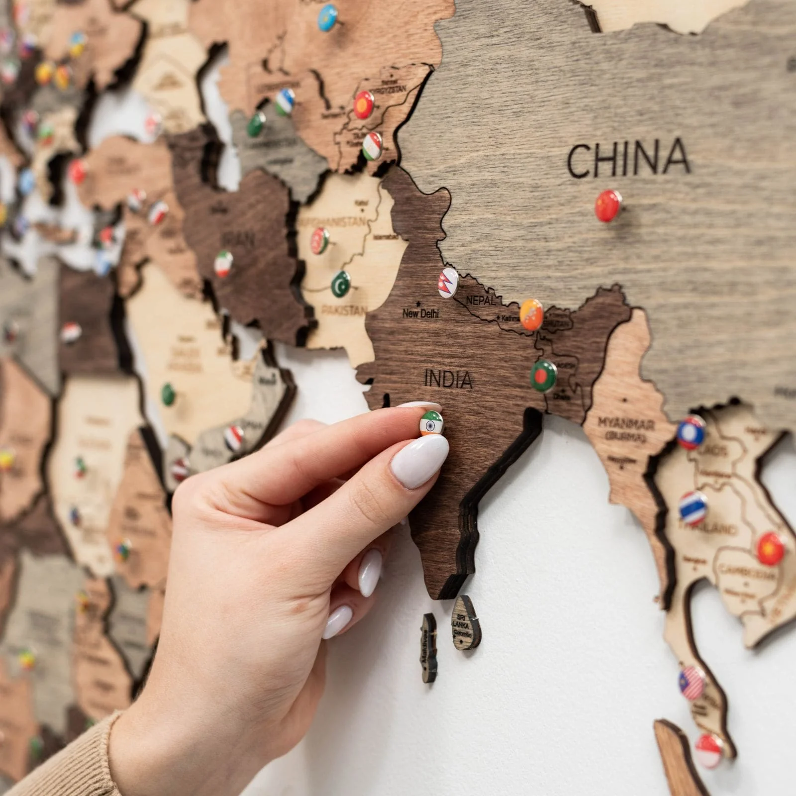 3D Wooden World Map Smokey - Image 3